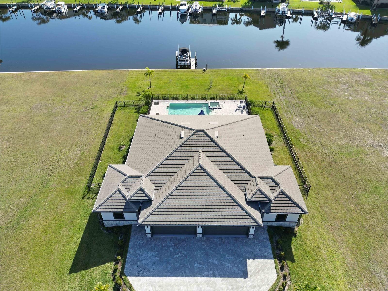 3240 WOODTHRUSH DRIVE, #111 & 112, Punta Gorda, FL 33950 3240 WOODTHRUSH DRIVE, #111 & 112, Punta Gorda, FL 33950