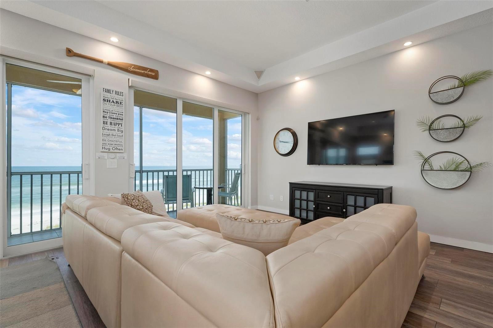 1900 GULF DRIVE N, #1, Bradenton Beach, FL 34217