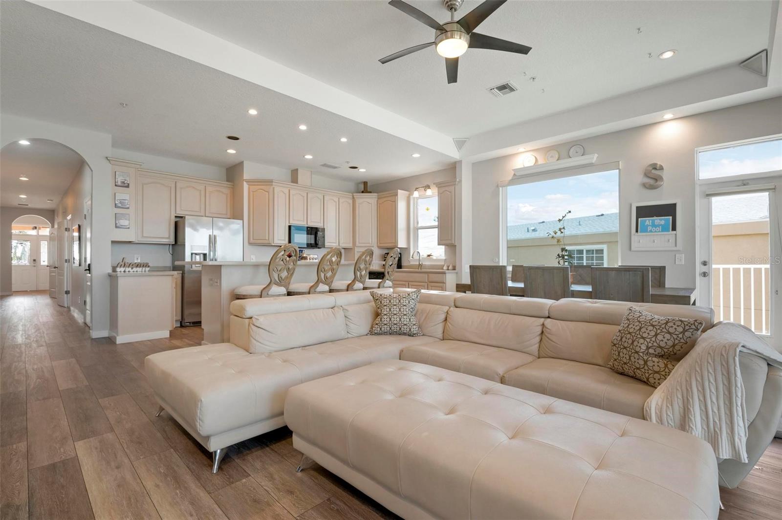 1900 GULF DRIVE N, #1, Bradenton Beach, FL 34217