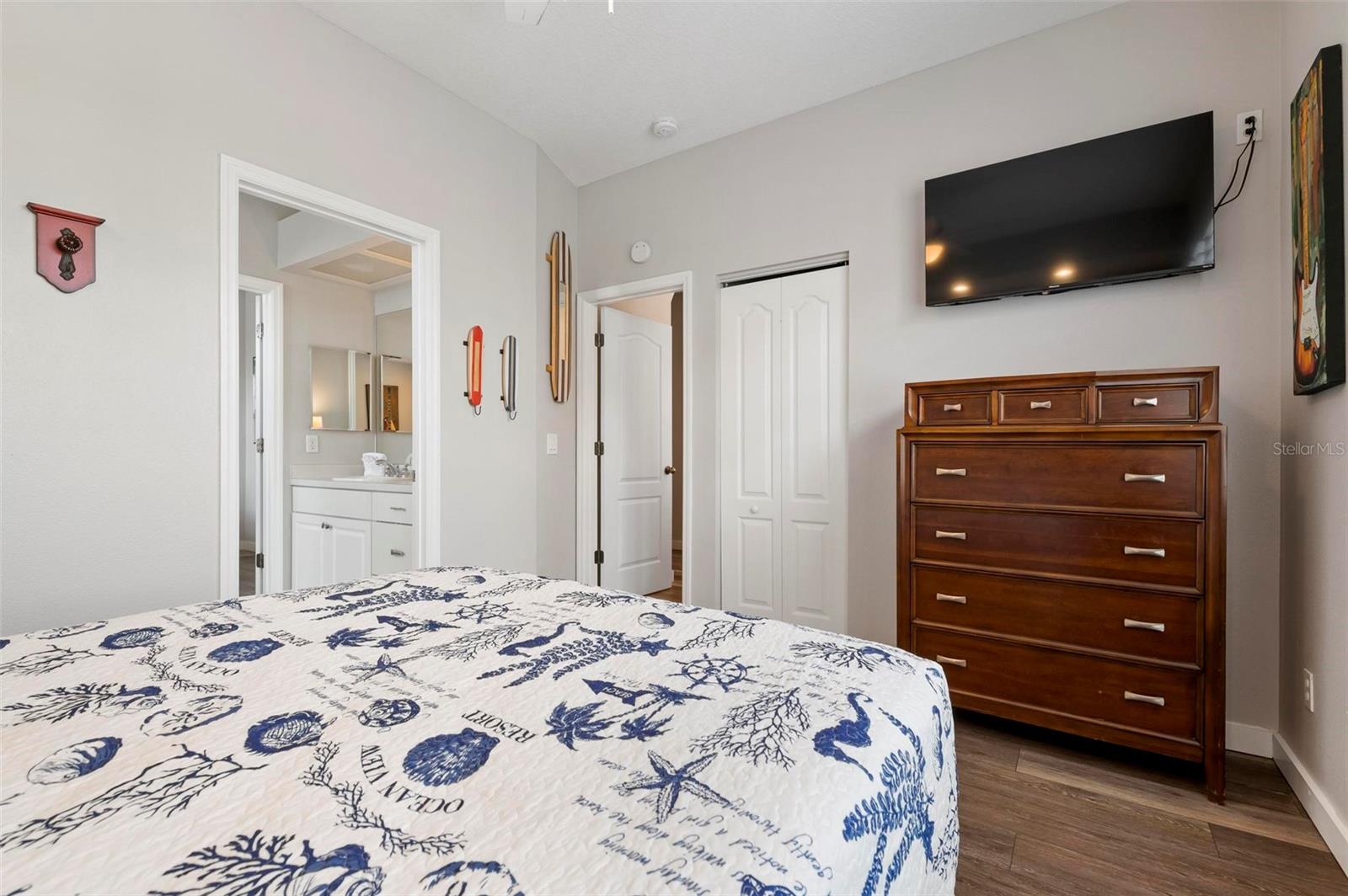 1900 GULF DRIVE N, #1, Bradenton Beach, FL 34217