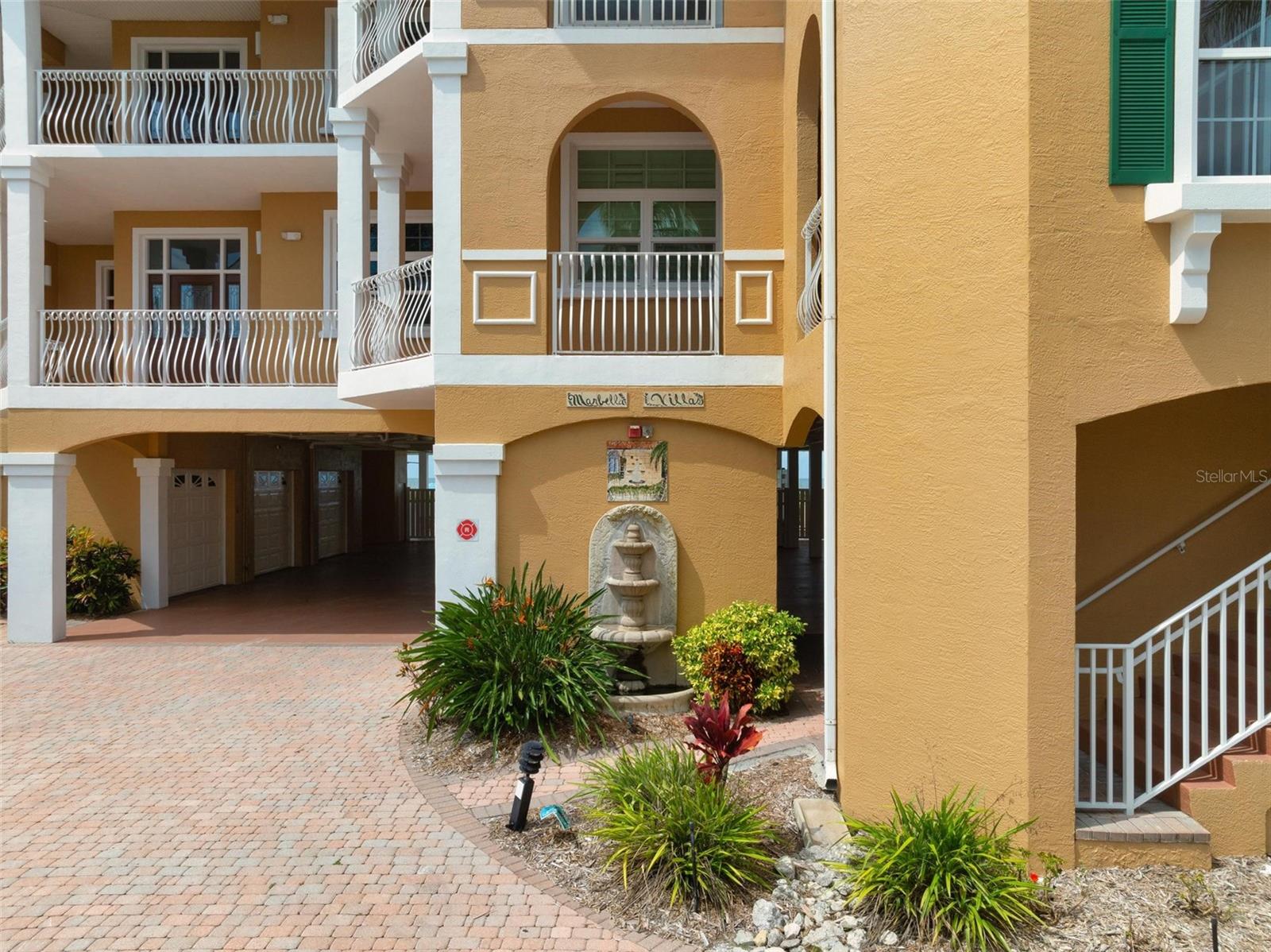 1900 GULF DRIVE N, #1, Bradenton Beach, FL 34217