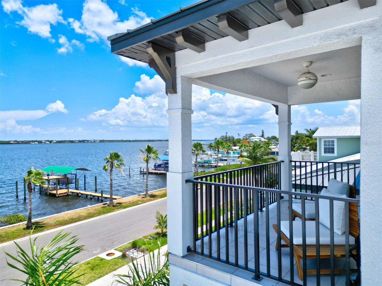 1914 RIVERSIDE DRIVE E, Bradenton, FL 34208