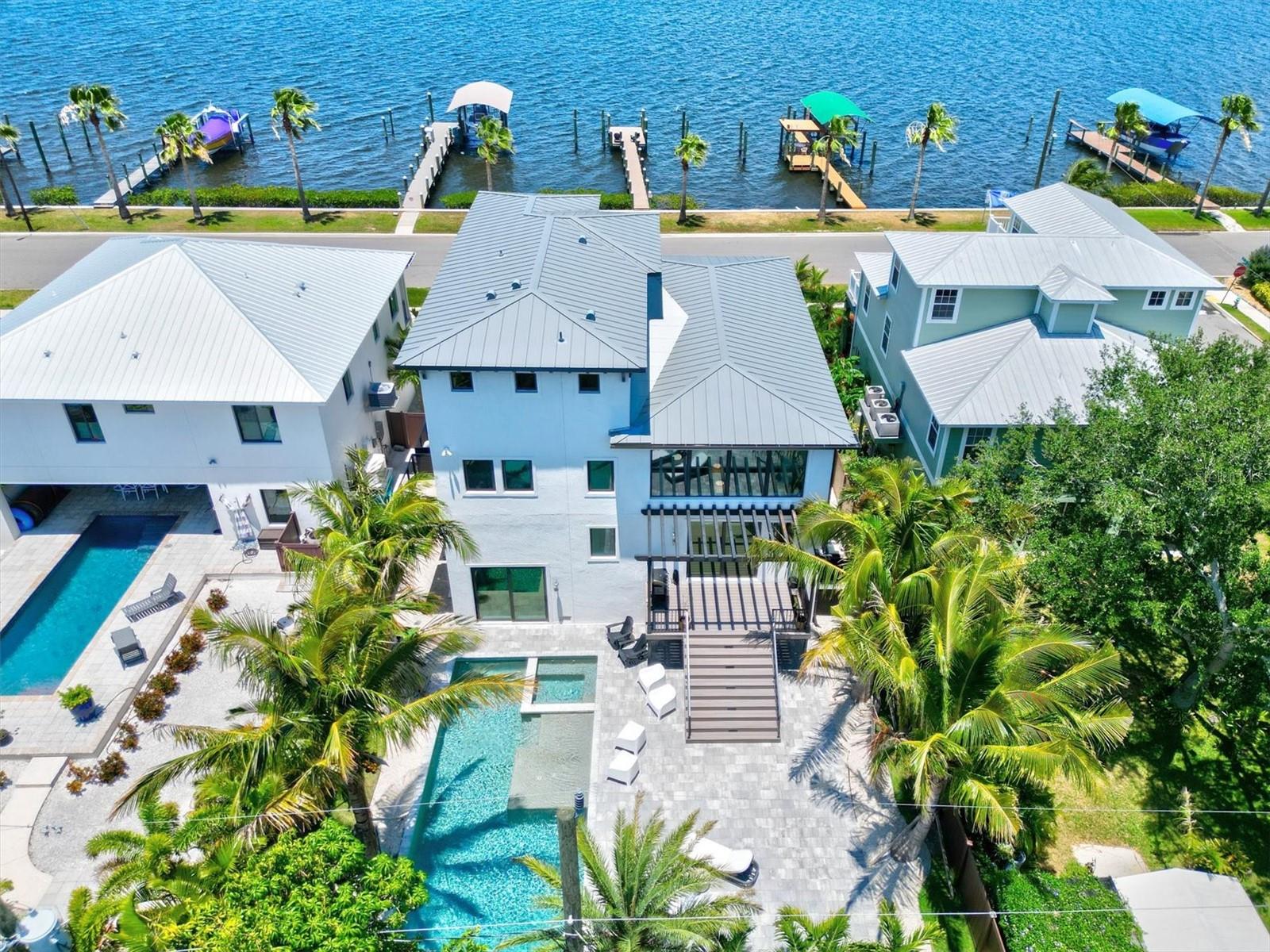 1914 RIVERSIDE DRIVE E, Bradenton, FL 34208