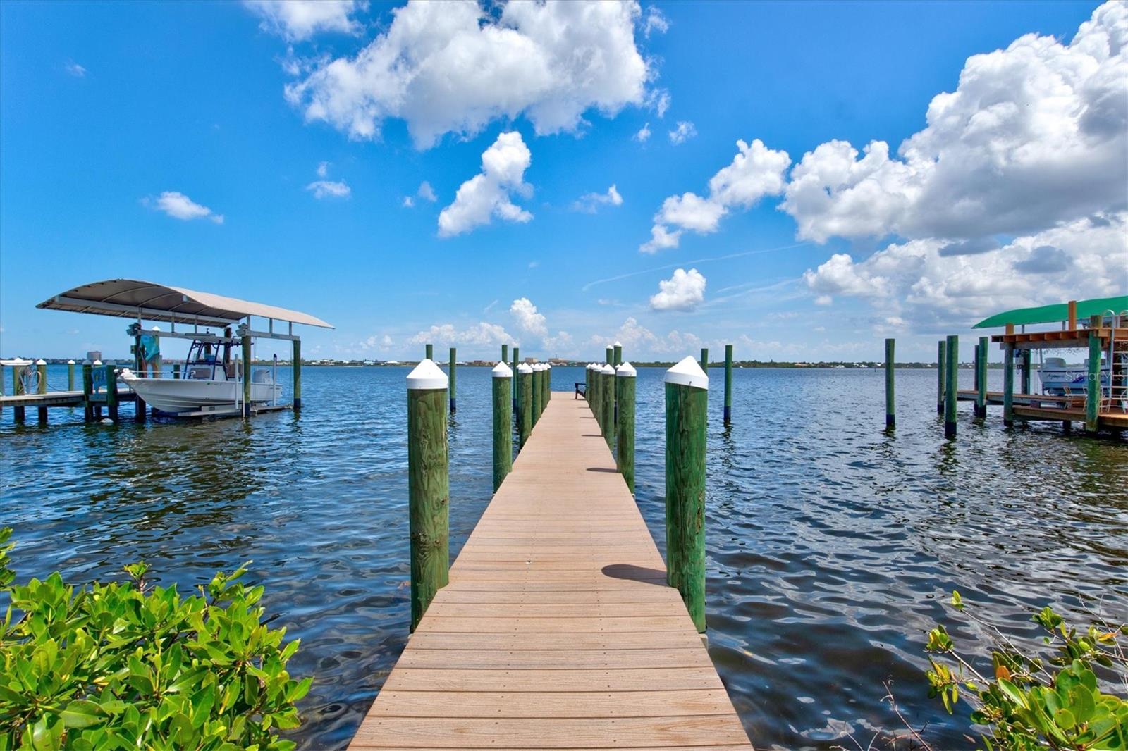 1914 RIVERSIDE DRIVE E, Bradenton, FL 34208