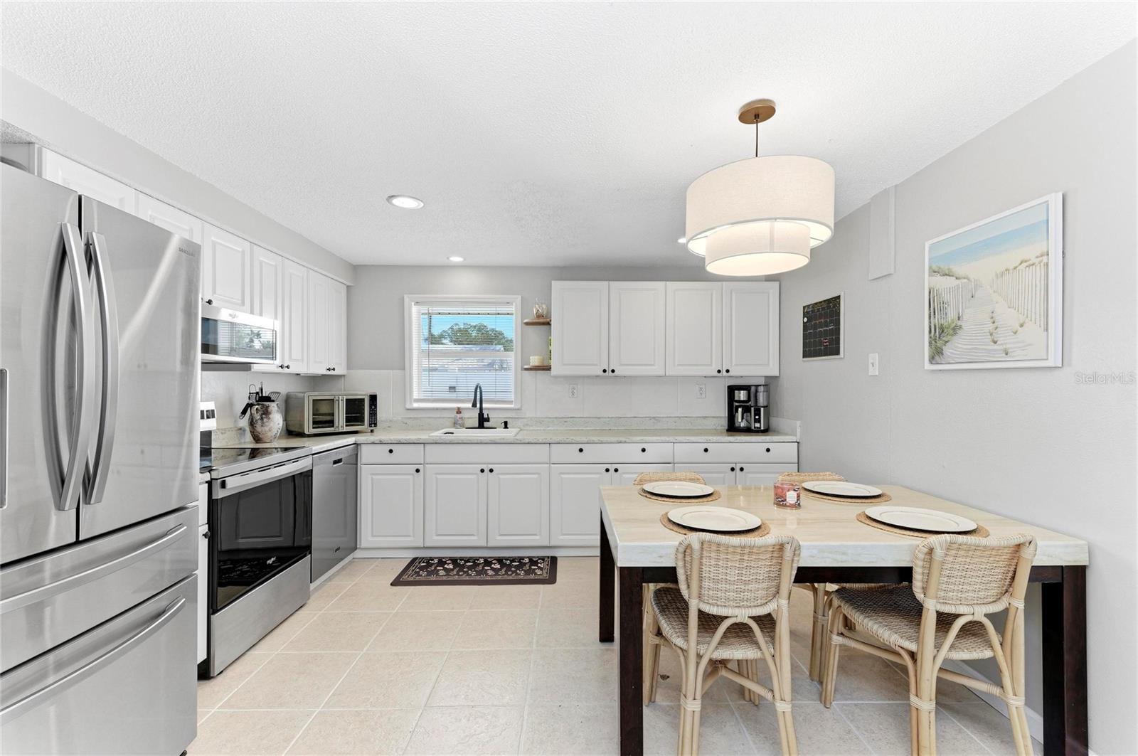 1841 JOYCE STREET, Sarasota, FL 34231 1841 JOYCE STREET, Sarasota, FL 34231