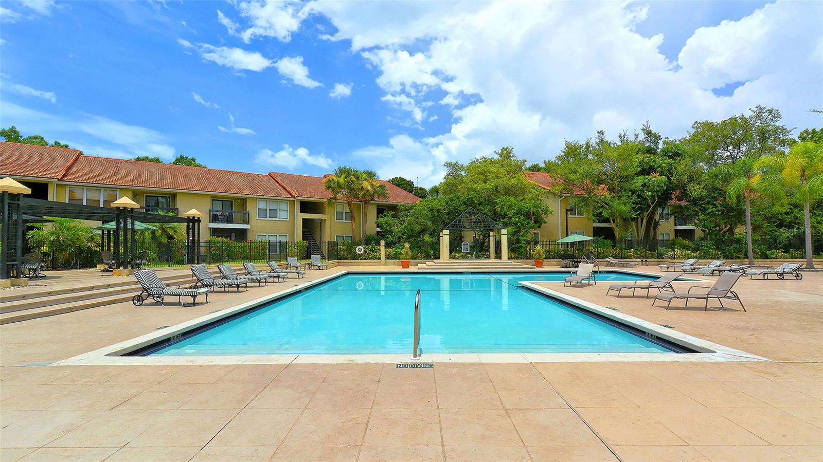 4025 CROCKERS LAKE BOULEVARD, #22, Sarasota, FL 34238
