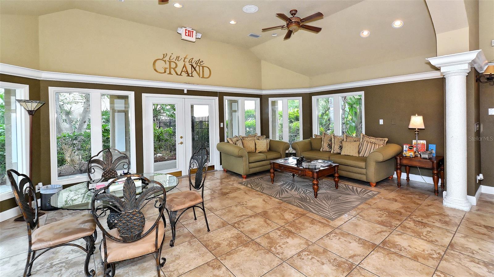 4025 CROCKERS LAKE BOULEVARD, #22, Sarasota, FL 34238
