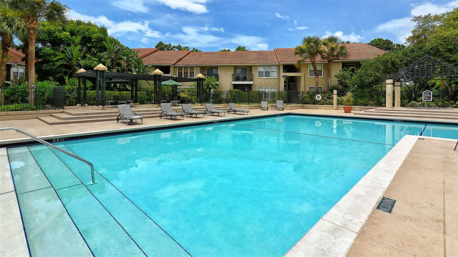 4025 CROCKERS LAKE BOULEVARD, #22, Sarasota, FL 34238