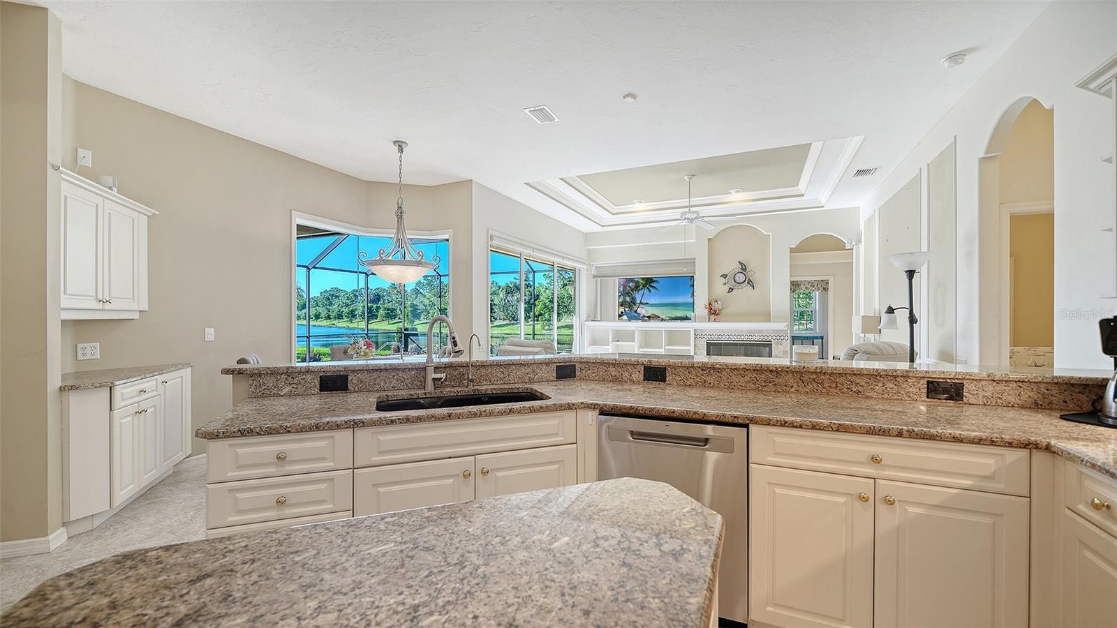 8922 BLOOMFIELD BOULEVARD, Sarasota, FL 34238