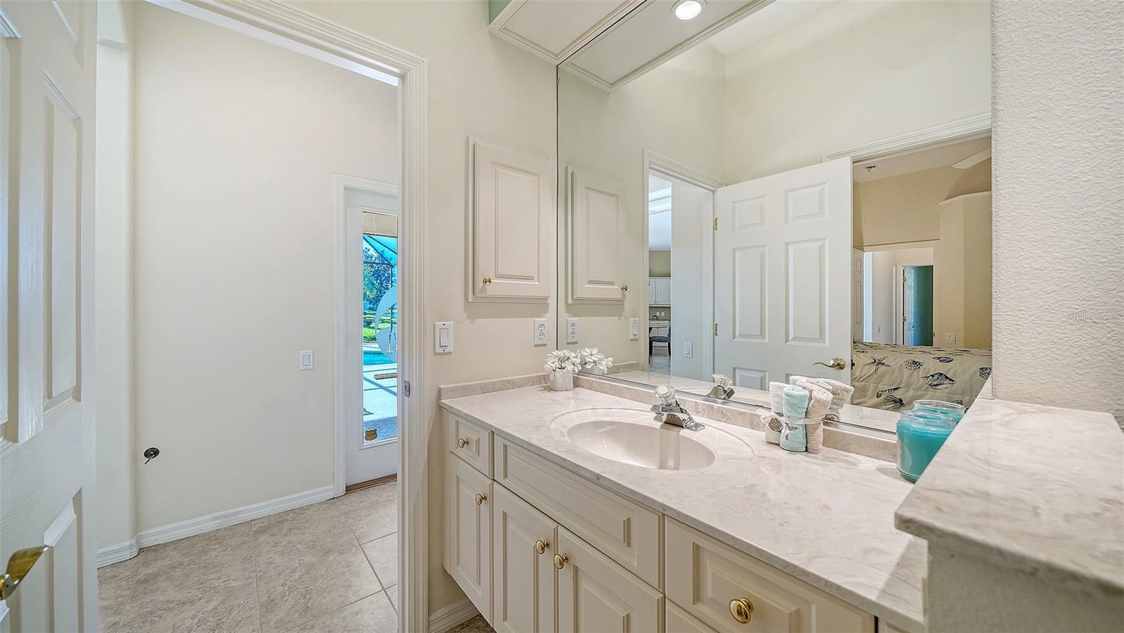 8922 BLOOMFIELD BOULEVARD, Sarasota, FL 34238