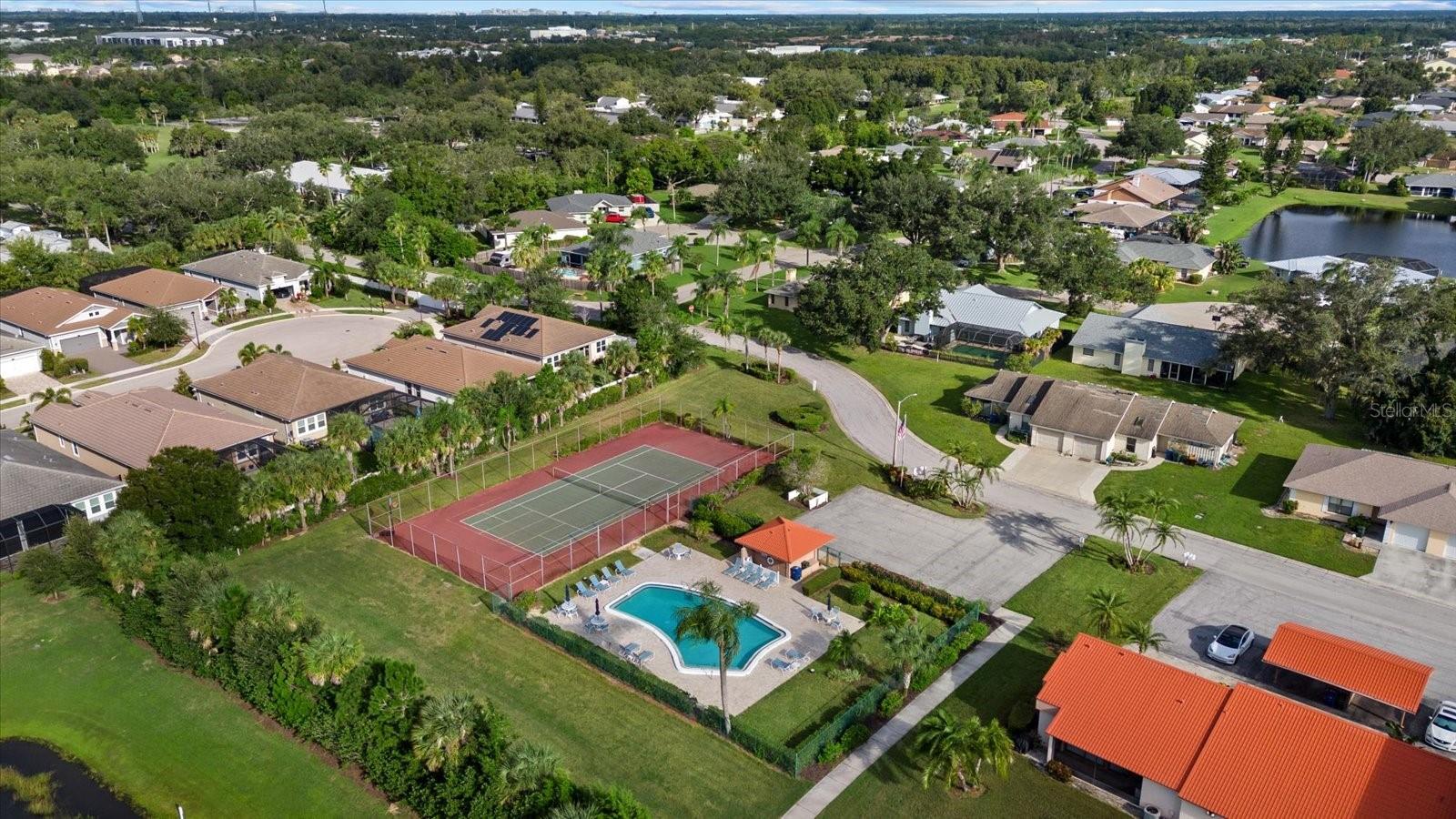 6218 DRAW LANE, #5 BLD, Sarasota, FL 34238