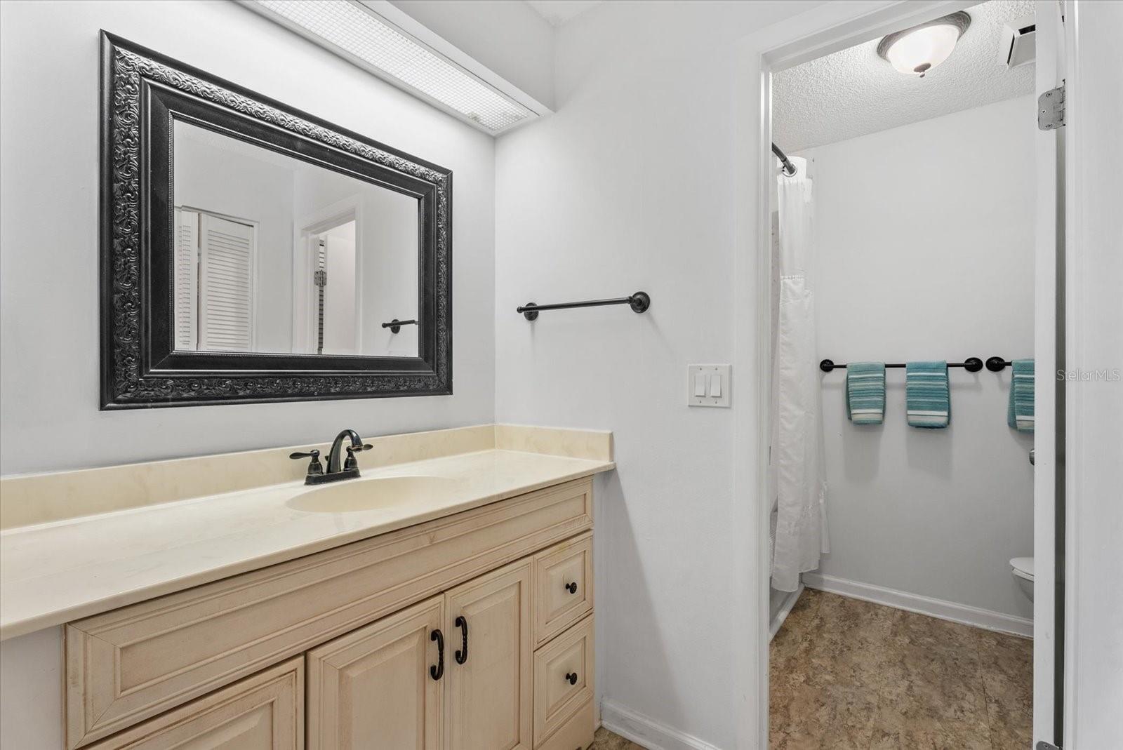 6218 DRAW LANE, #5 BLD, Sarasota, FL 34238