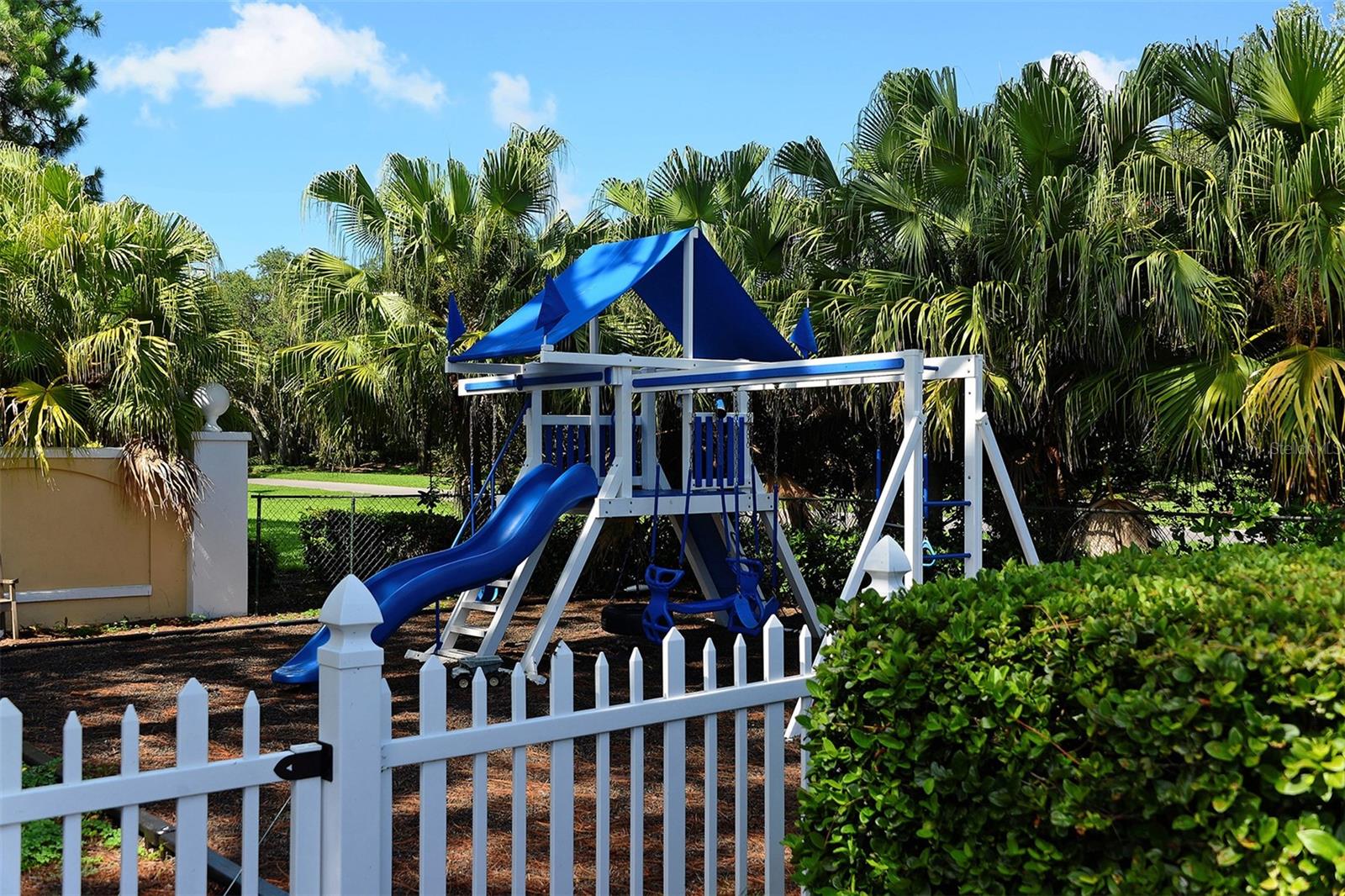 Recreational amenities at The Oaks provide opportunities for residents of all ages to enjoy the club lifestyle.
