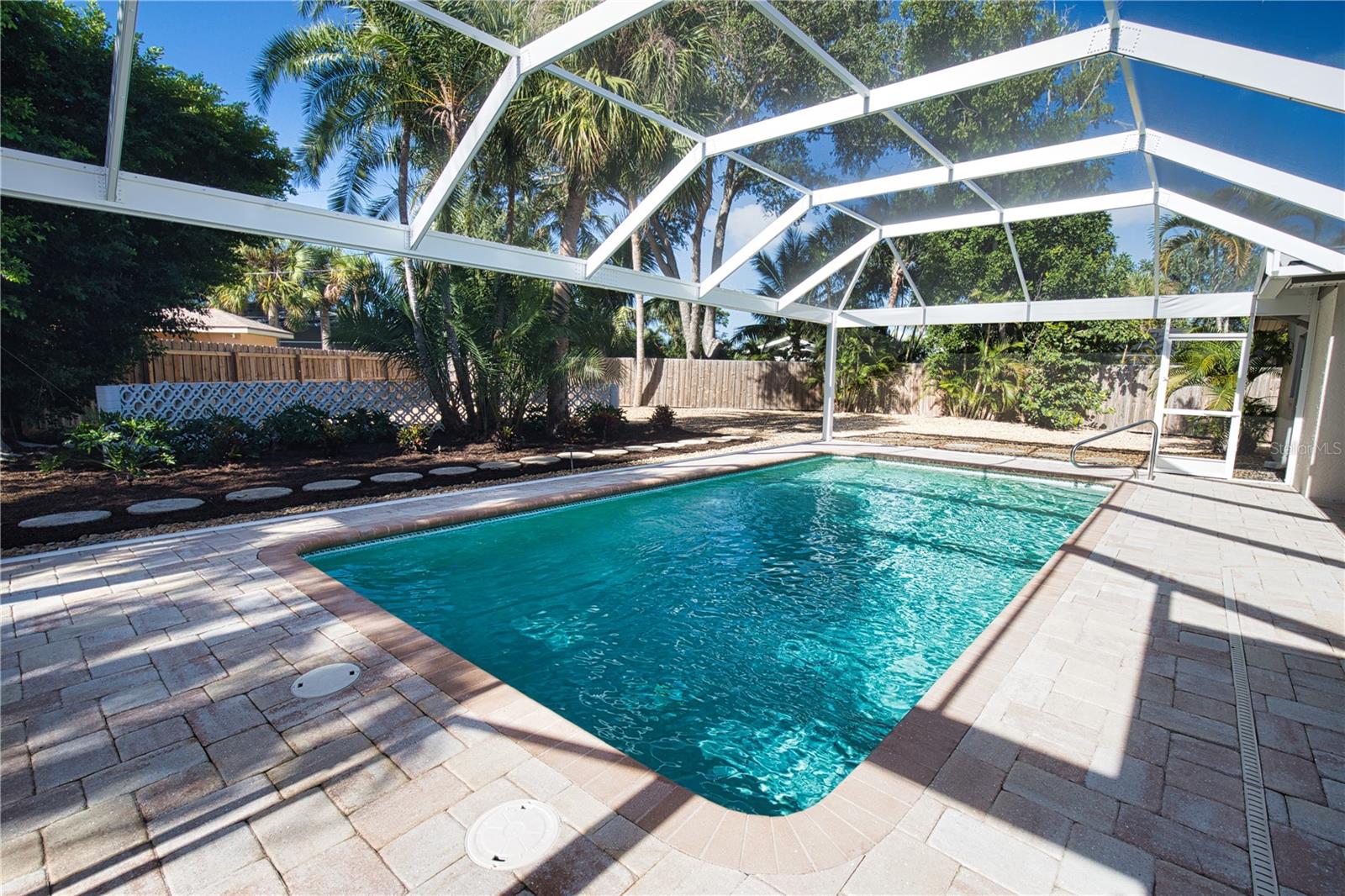 Panoramic Pool Cage