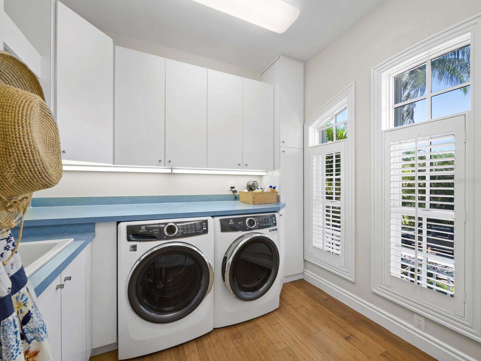 550 NORTON STREET, Longboat Key, FL 34228