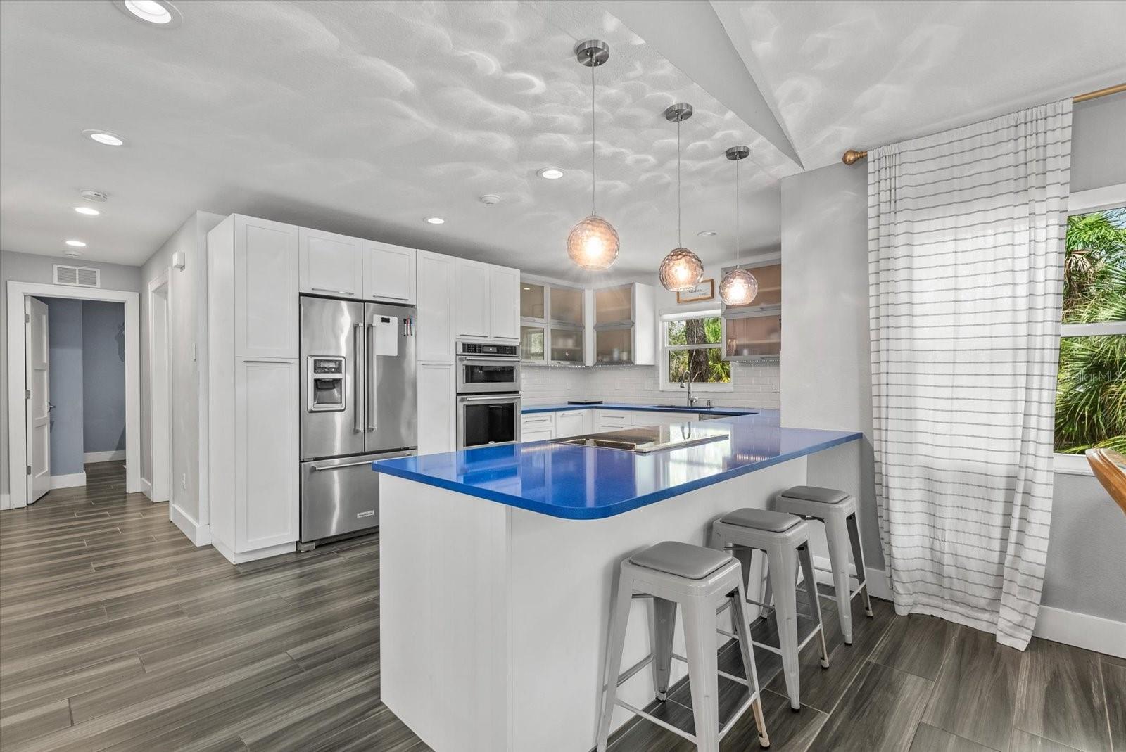 3376 S SECLUSION DRIVE, Sarasota, FL 34239 3376 S SECLUSION DRIVE, Sarasota, FL 34239