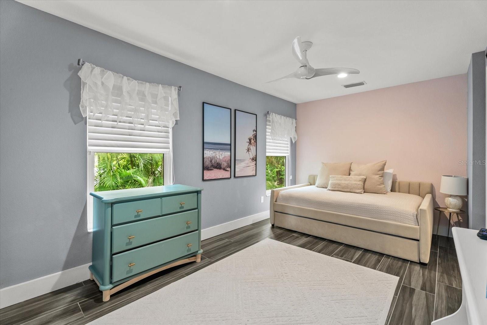 3376 S SECLUSION DRIVE, Sarasota, FL 34239
