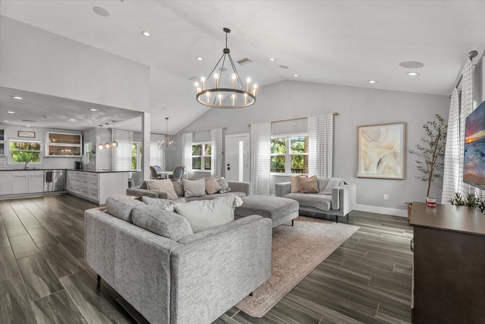 3376 S SECLUSION DRIVE, Sarasota, FL 34239 3376 S SECLUSION DRIVE, Sarasota, FL 34239