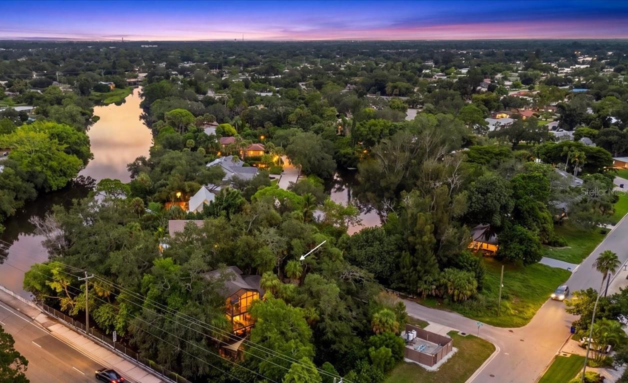 3376 S SECLUSION DRIVE, Sarasota, FL 34239