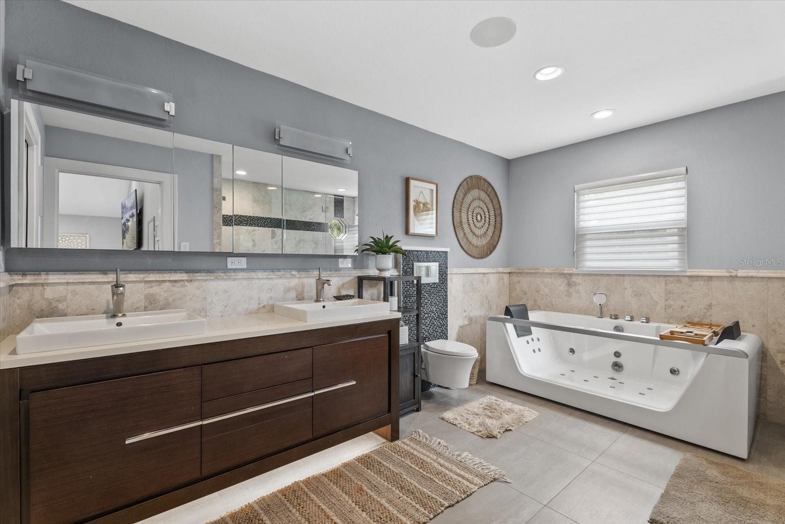 3376 S SECLUSION DRIVE, Sarasota, FL 34239