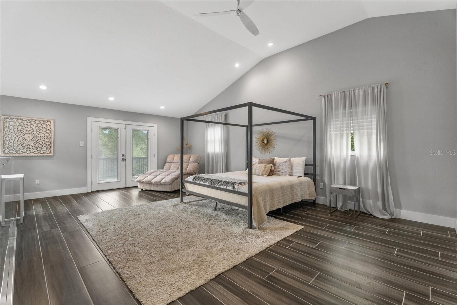 3376 S SECLUSION DRIVE, Sarasota, FL 34239