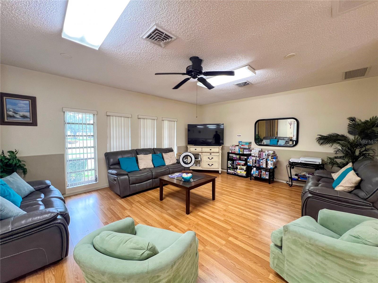 4205 34TH AVENUE DRIVE W, Bradenton, FL 34205