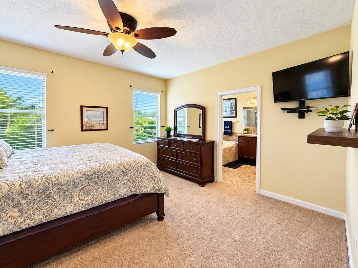 3748 ROUND TABLE COURT, Land O Lakes, FL 34638