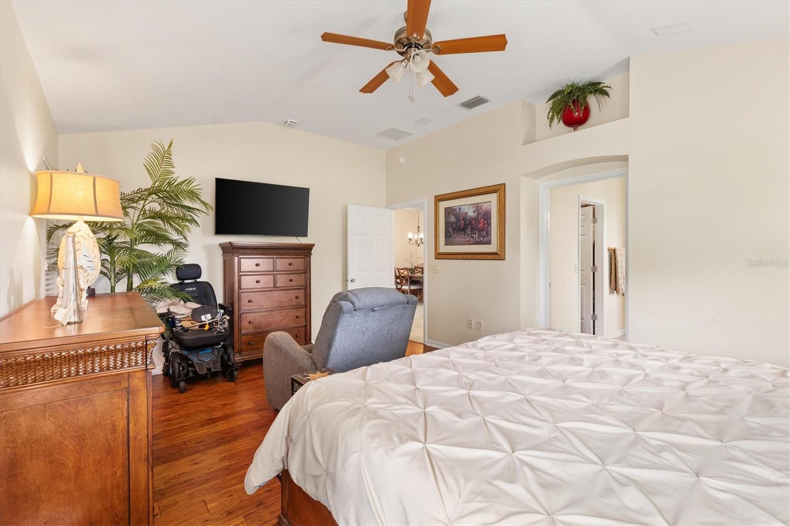 17765 SE 85TH CAUSTON COURT, The Villages, FL 32162