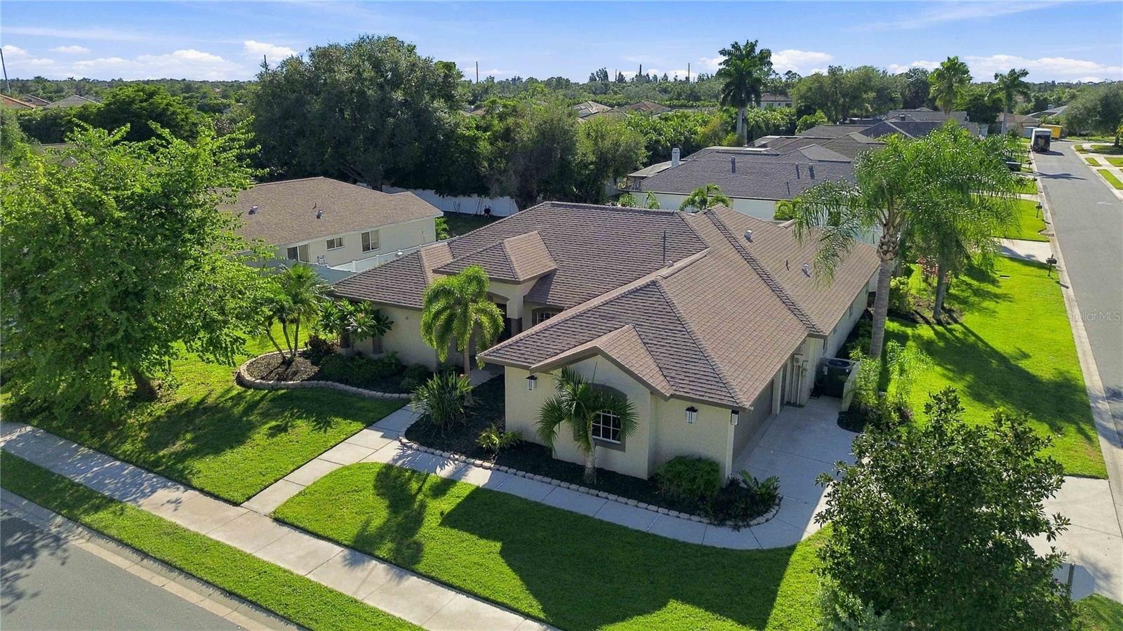 6274 AVENTURA DRIVE, Sarasota, FL 34241