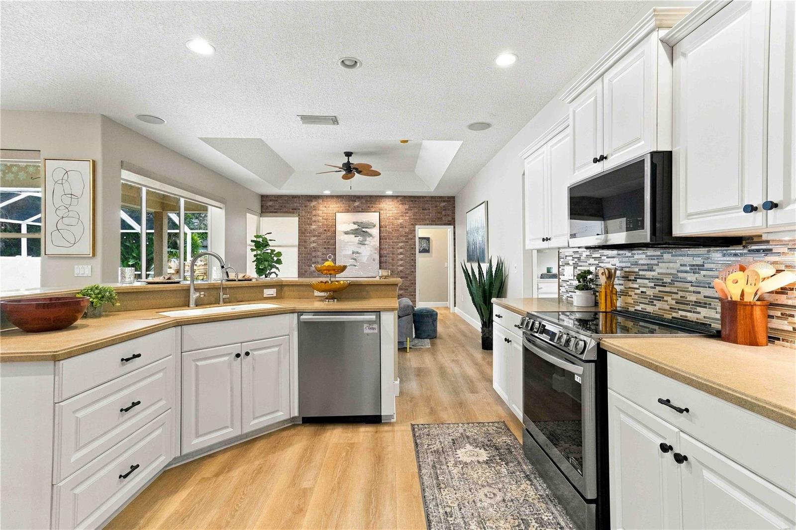 6274 AVENTURA DRIVE, Sarasota, FL 34241
