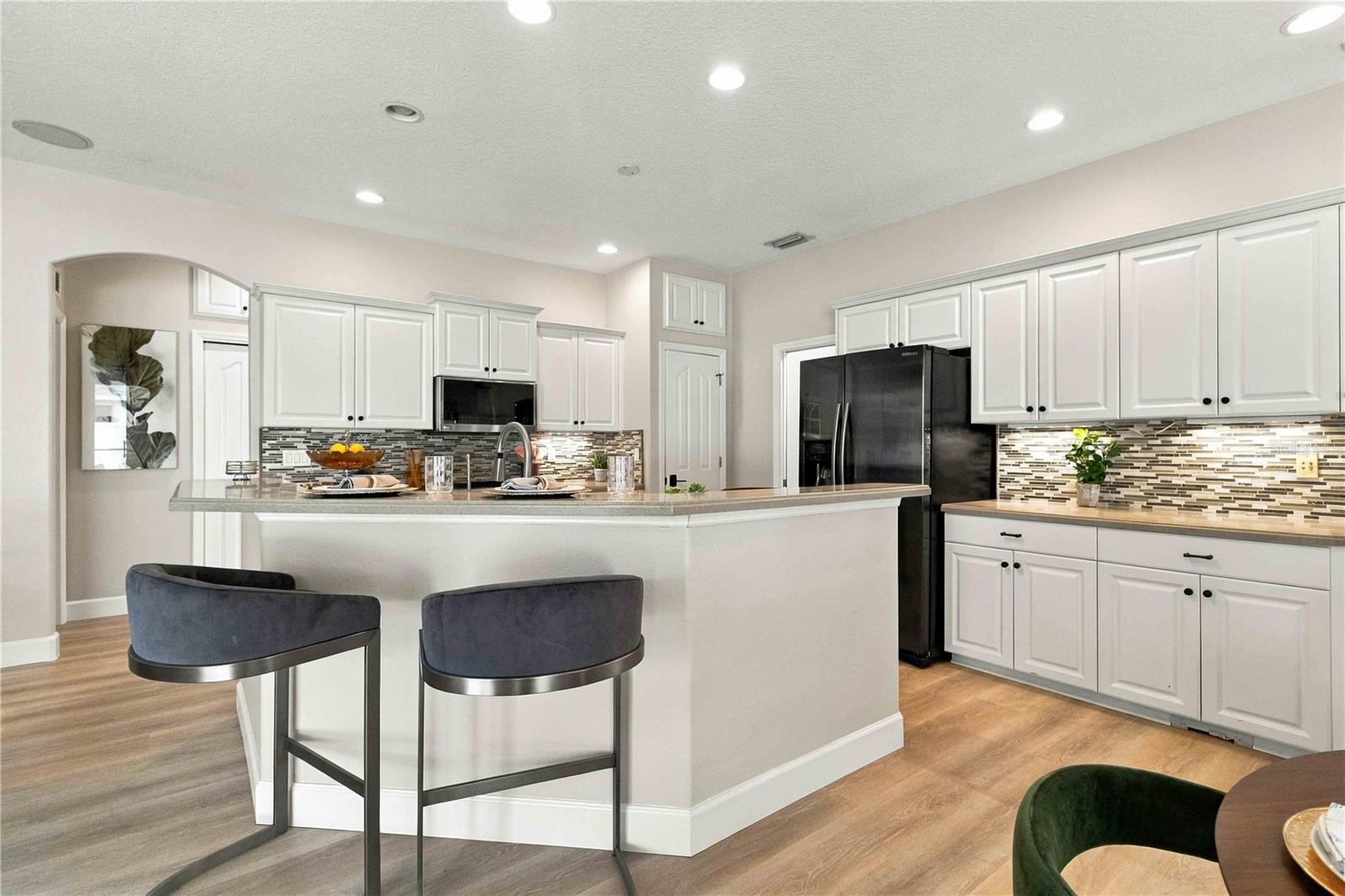 6274 AVENTURA DRIVE, Sarasota, FL 34241
