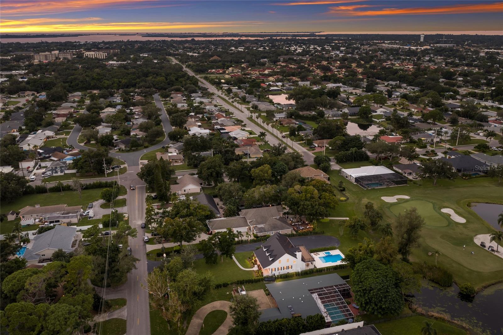Just a short distance to Palma Sola Bay and the Manatee River