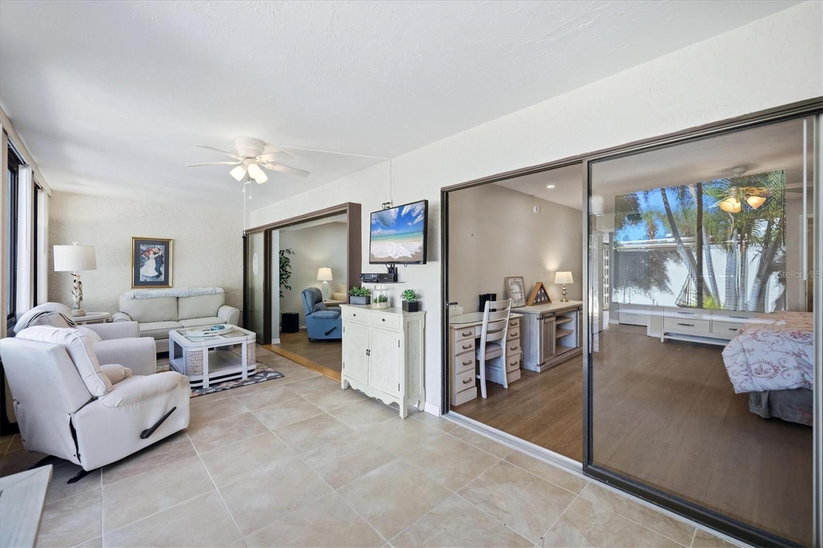 753 OAKVIEW DRIVE, Bradenton, FL 34210