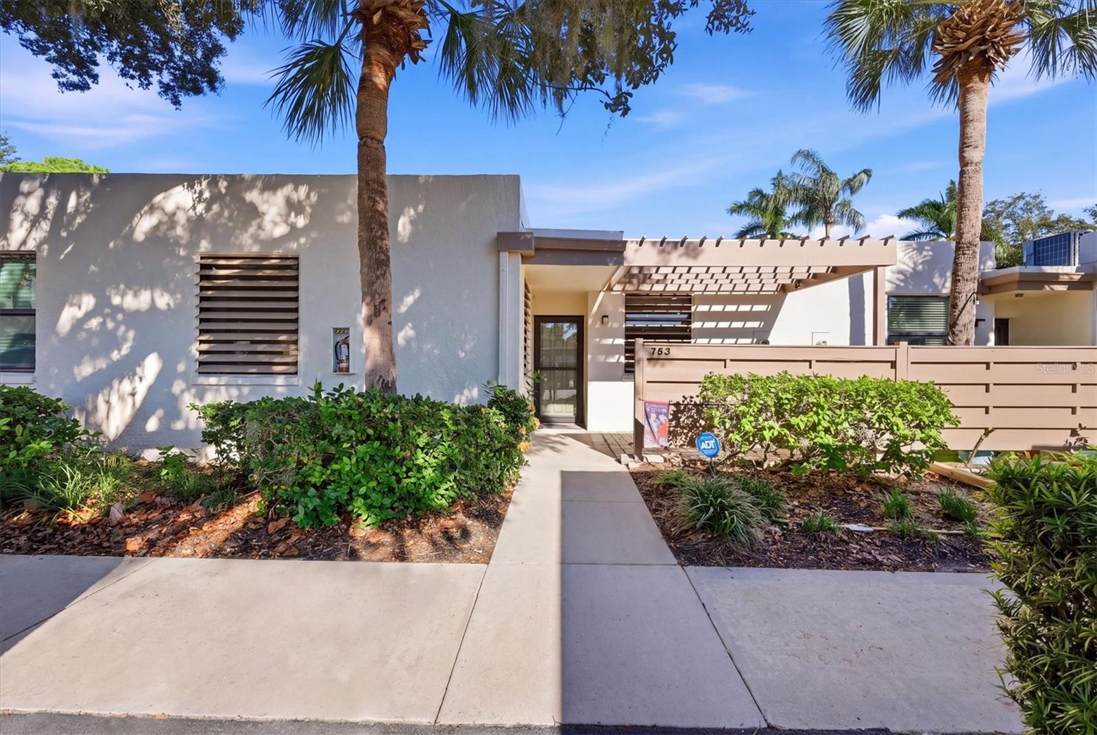 753 OAKVIEW DRIVE, Bradenton, FL 34210 753 OAKVIEW DRIVE, Bradenton, FL 34210