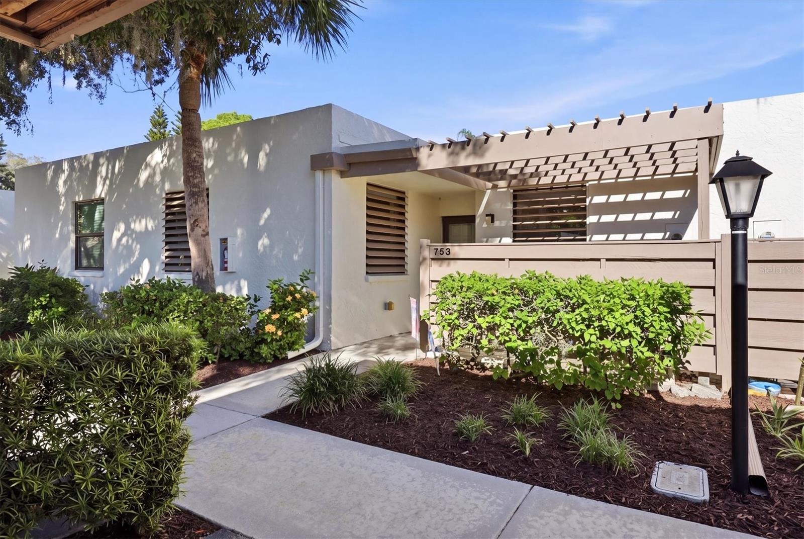 753 OAKVIEW DRIVE, Bradenton, FL 34210