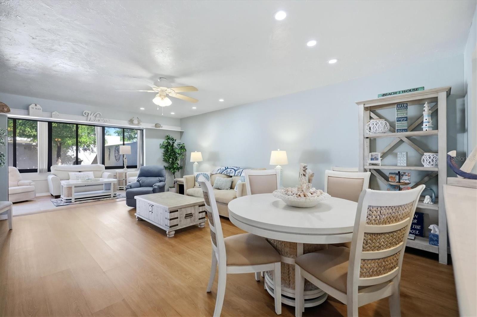 753 OAKVIEW DRIVE, Bradenton, FL 34210