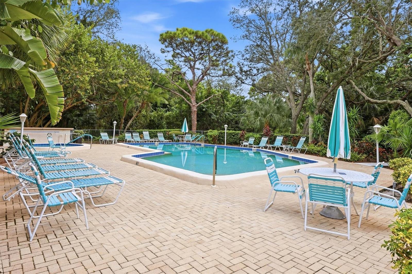 753 OAKVIEW DRIVE, Bradenton, FL 34210