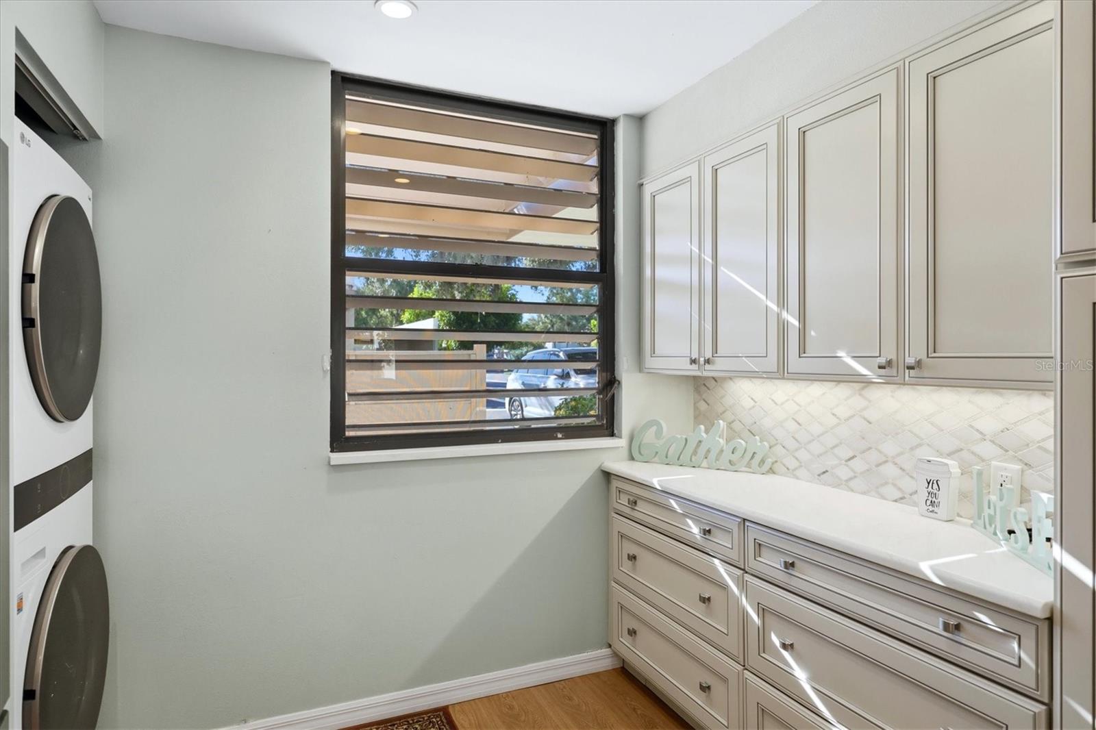 753 OAKVIEW DRIVE, Bradenton, FL 34210