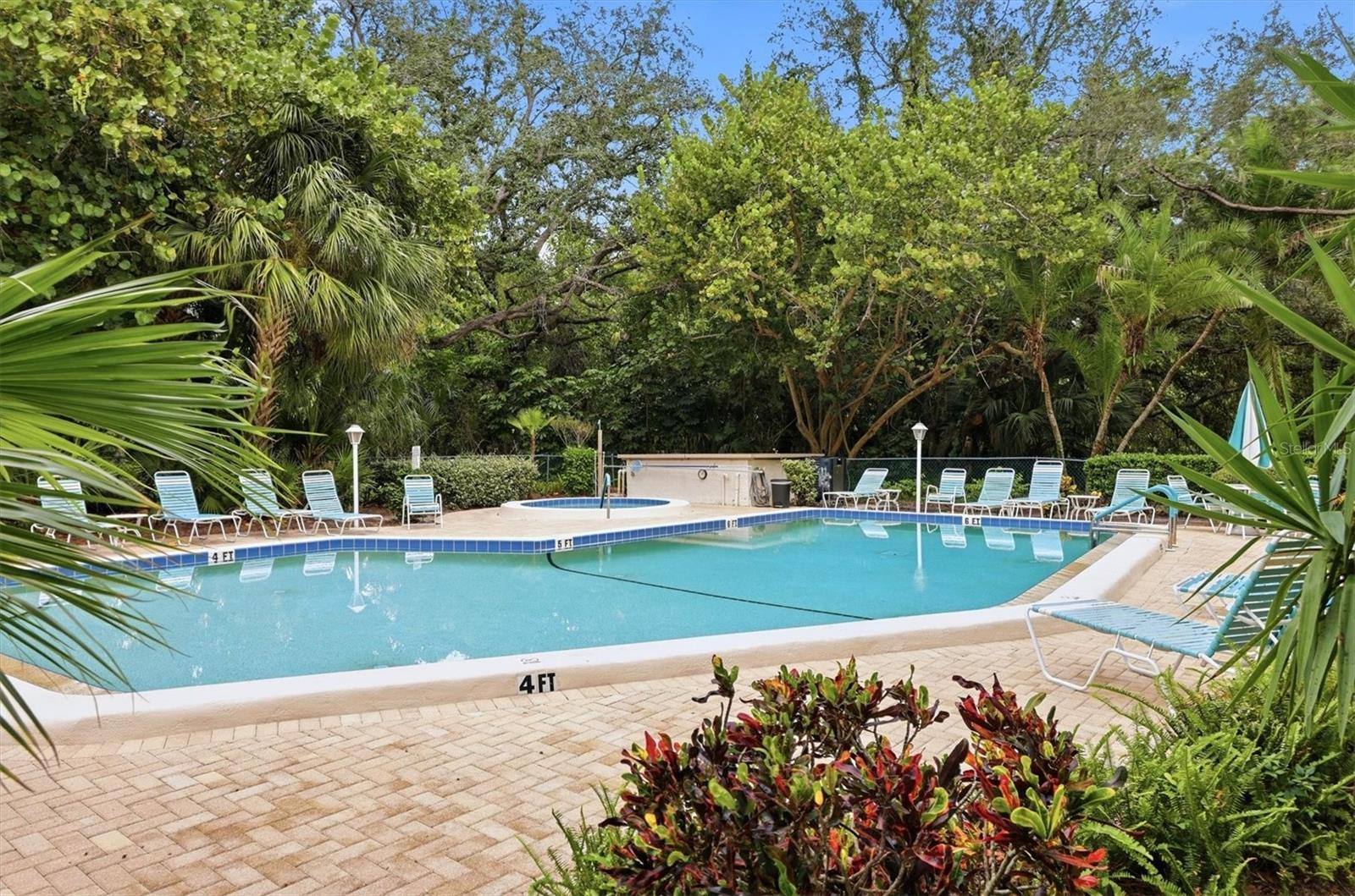 753 OAKVIEW DRIVE, Bradenton, FL 34210