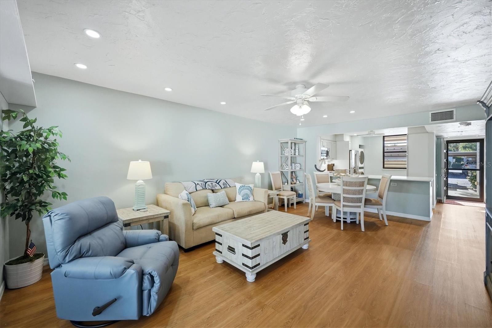 753 OAKVIEW DRIVE, Bradenton, FL 34210