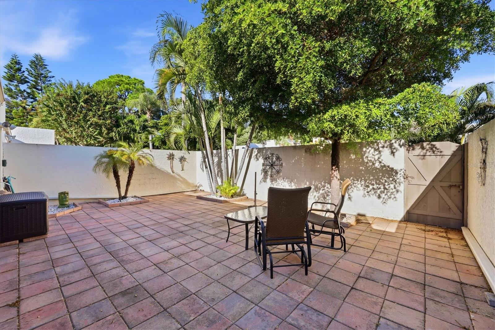 753 OAKVIEW DRIVE, Bradenton, FL 34210