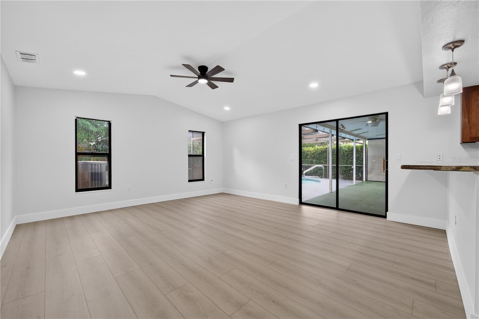 2014 COUNTRY MEADOWS LANE, Sarasota, FL 34235