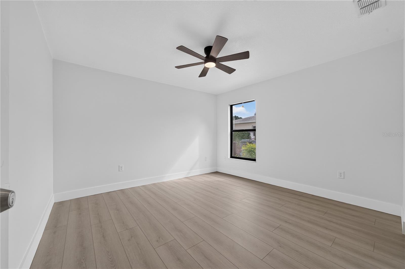 2014 COUNTRY MEADOWS LANE, Sarasota, FL 34235