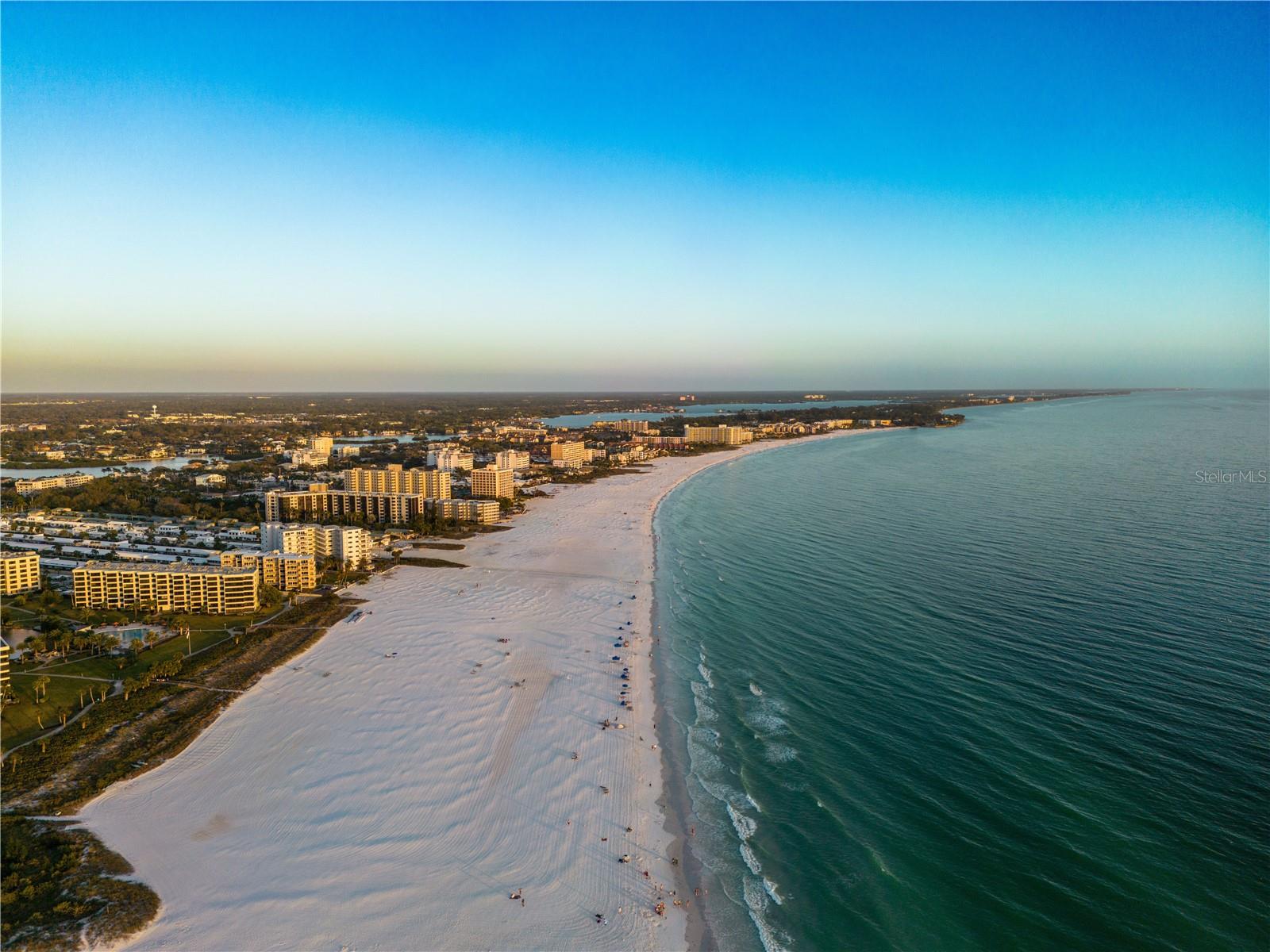 2014 COUNTRY MEADOWS LANE, Sarasota, FL 34235