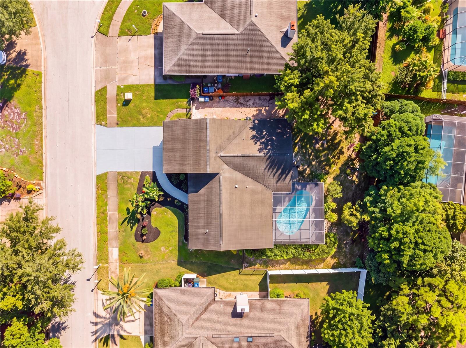 2014 COUNTRY MEADOWS LANE, Sarasota, FL 34235
