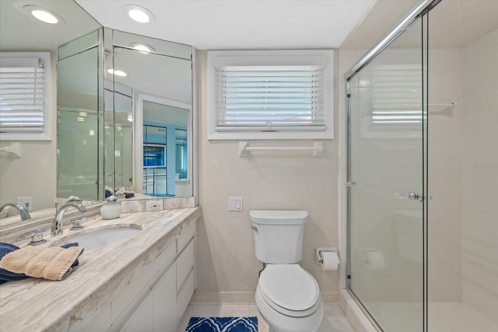 Primary bathroom (a his/hers)