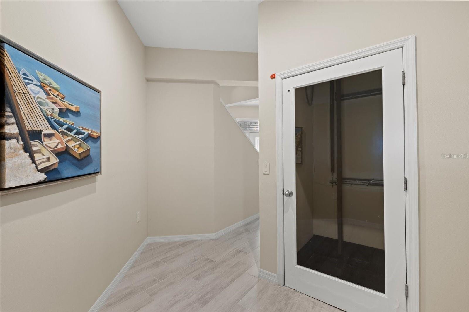 Elevator to all 3 levels