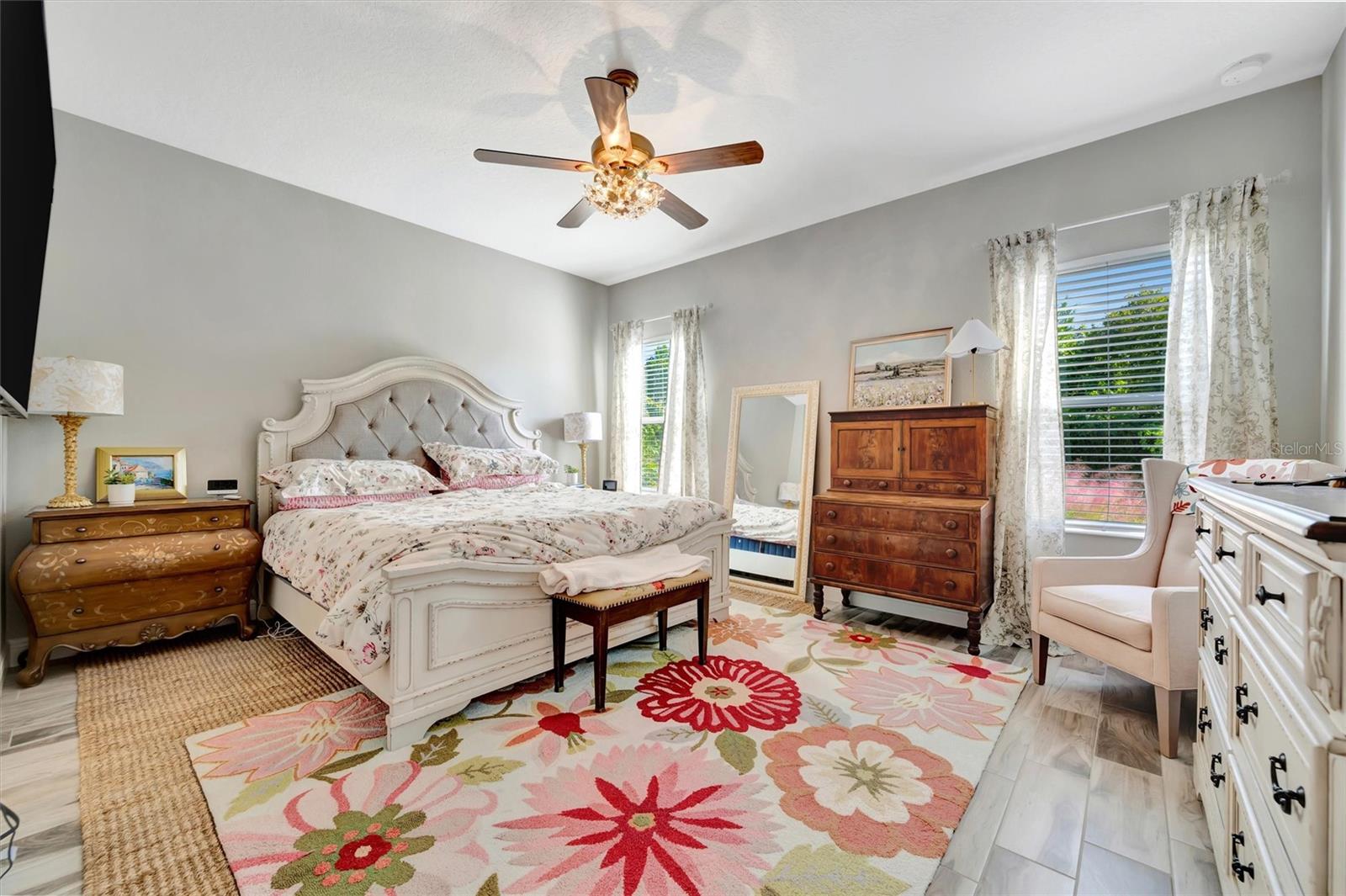 Light and airy primaty bedroom