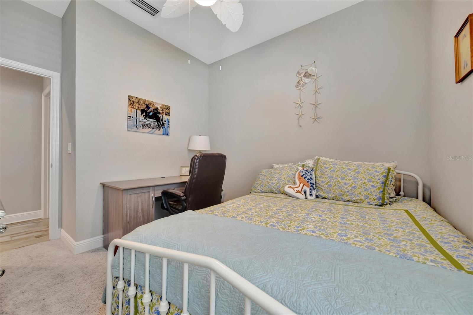 Guest bedroom