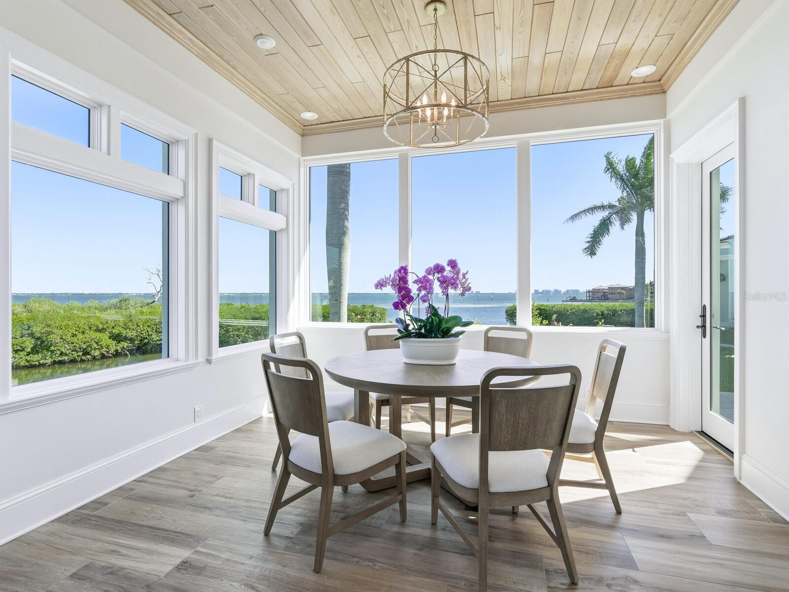 560 HARBOR POINT ROAD, Longboat Key, FL 34228